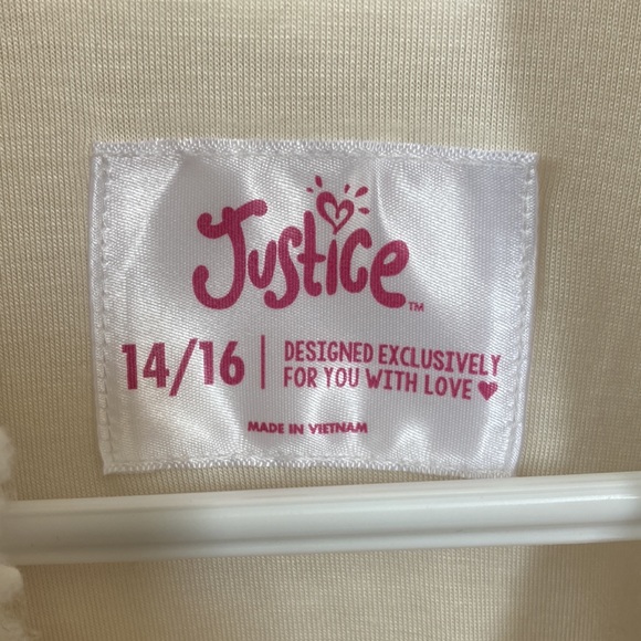 Fuzzy zip up coat - Picture 8 of 12